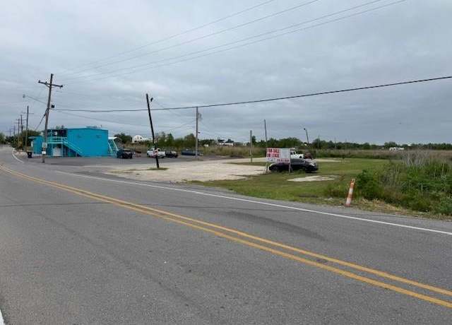 Property at 2005 Citrus Ave, St Bernard, LA 70085