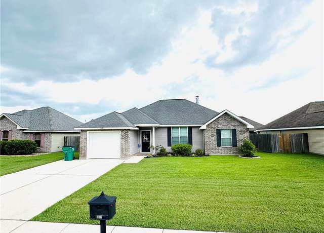 Property at 306 Allie Ln, Luling, LA 70070, 3 beds, 2 baths
