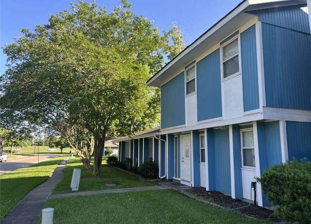 Property at 203 E Club Dr #1, St Rose, LA 70087, 3 beds, 1.5 baths