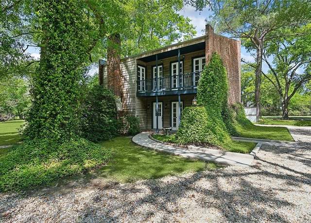 Property at 76343 Eugene Wallace Rd, Covington, LA 70435, 4 beds, 2 baths