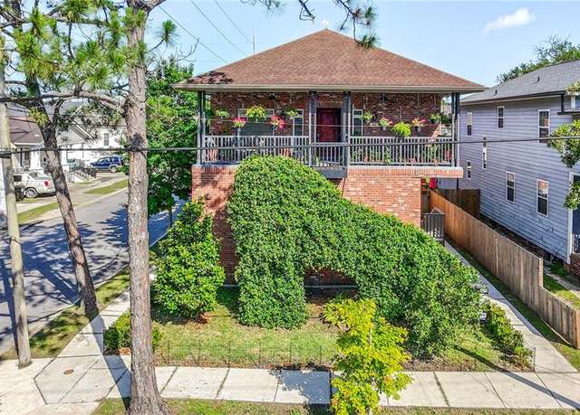 Property at 439 S Clark St, New Orleans, LA 70119, 4 beds, 3.5 baths