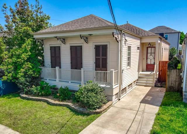 Property at 3606 S Saratoga St, New Orleans, LA 70115, 3 beds, 2.5 baths
