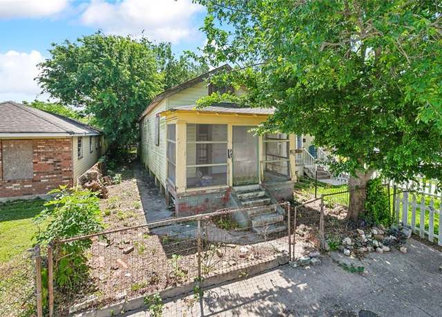 Property at 625 Forstall St, New Orleans, LA 70117, 2 beds, 1 bath