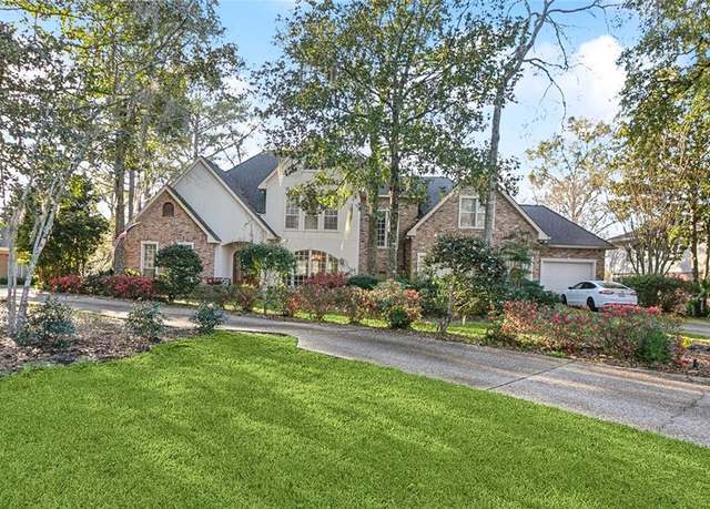 Property at 812 Bonfouca Ln, Mandeville, LA 70471, 6 beds, 5 baths