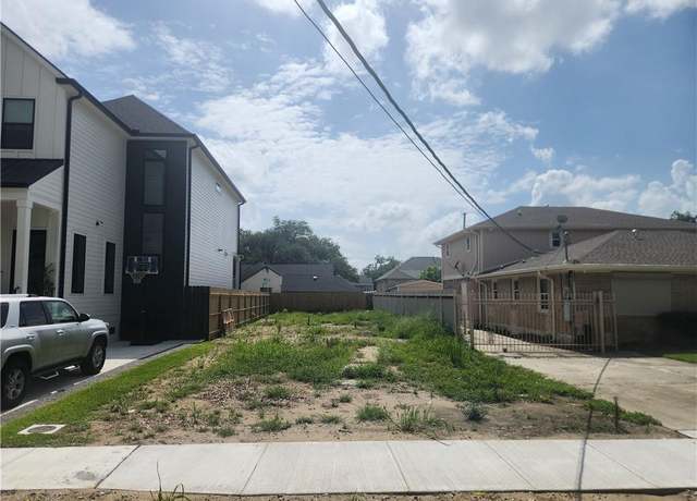 Property at 1853 Pratt Dr, New Orleans, LA 70122