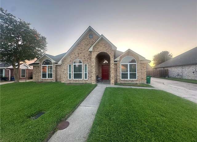 Property at 2227 Pine Valley Dr, La Place, LA 70068, 4 beds, 2 baths