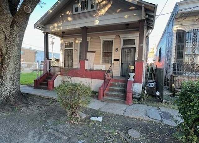 Property at 2757 55 Toulouse St, New Orleans, LA 70119, 6 beds, 2 baths