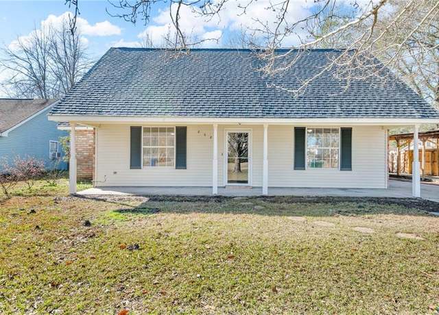 Property at 808 Covington Point Dr, Covington, LA 70433, 3 beds, 2 baths