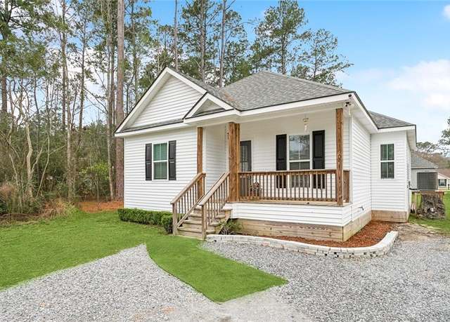 Property at 70419 3rd St, Covington, LA 70433, 3 beds, 2 baths