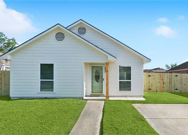 Property at 1646 Jefferson St, La Place, LA 70068, 3 beds, 2 baths