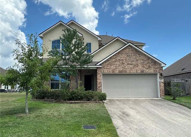Property at 401 W Lake Dr, Slidell, LA 70461, 4 beds, 2.5 baths