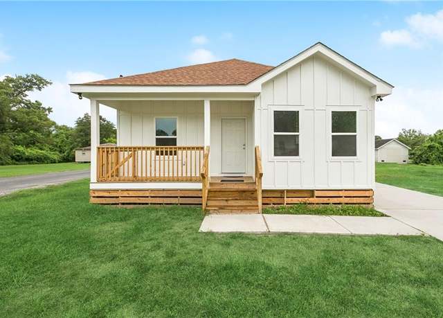 Property at 1901 Mathis Ave, Harvey, LA 70058, 3 beds, 2 baths