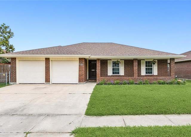 Property at 233 Sugarpine Dr, Gretna, LA 70056, 4 beds, 2 baths