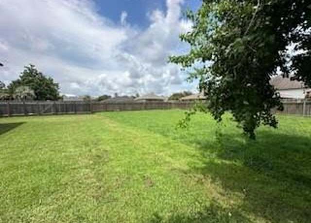 Property at 8404 Prince Dr, Chalmette, LA 70043