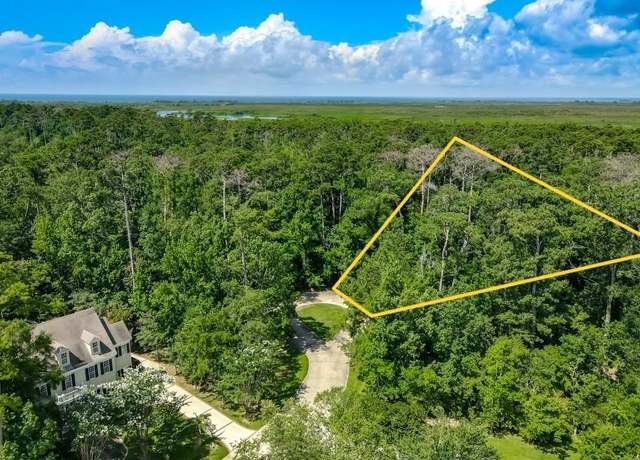 Property at 1 Tupelo Trce, Mandeville, LA 70471