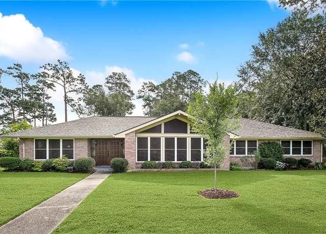 Property at 1410 10th St, Slidell, LA 70458, 4 beds, 3 baths