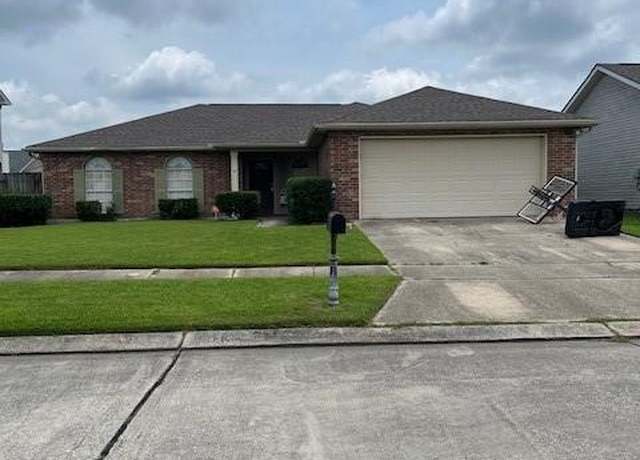 Property at 4901 Wood Forest Dr, Marrero, LA 70072, 3 beds, 2 baths