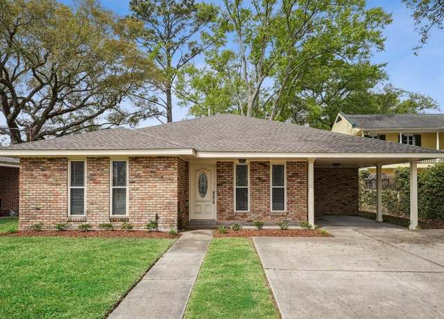Property at 336 Colonial Club Dr, Harahan, LA 70123, 3 beds, 2 baths