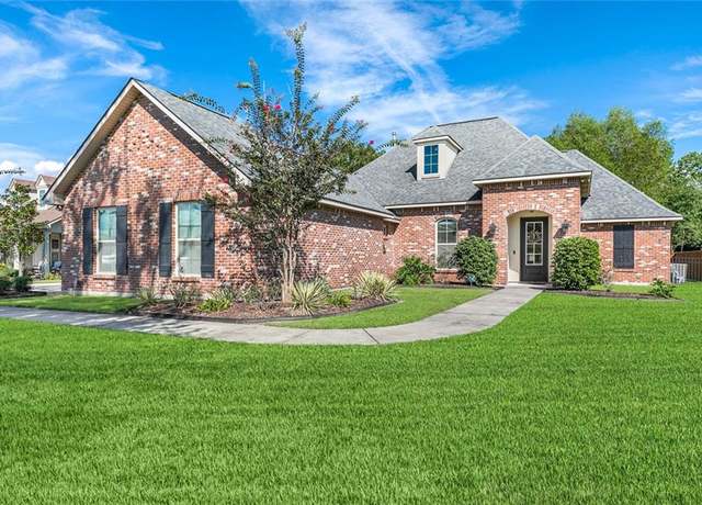 Property at 295 Saw Grass Loop, Covington, LA 70435, 4 beds, 3 baths