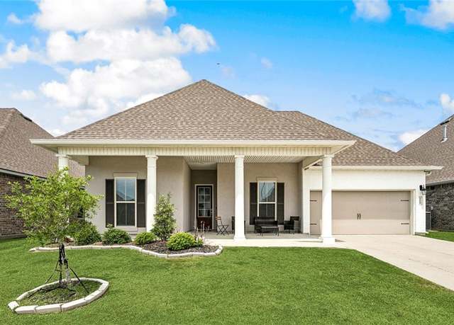 Property at 5225 Peony Meadow Ln, Slidell, LA 70461, 4 beds, 3 baths