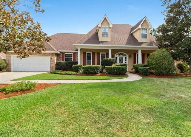 Property at 438 Red Maple Dr, Mandeville, LA 70448, 4 beds, 3 baths