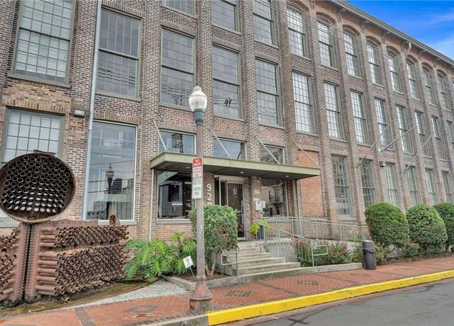 Property at 920 Poeyfarre St Ph 18, New Orleans, LA 70130, 2 beds, 2 baths