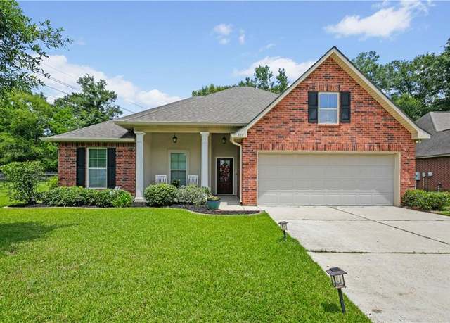 Property at 855 Woodsprings Ct, Covington, LA 70433, 4 beds, 2 baths