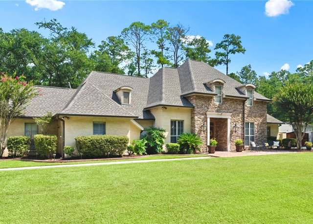 Property at 107 Dunleith Ln, Mandeville, LA 70471, 7 beds, 4 baths