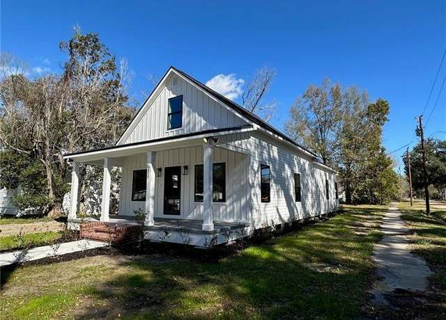 Property at 511 S Orange St, Hammond, LA 70403, 3 beds, 2.5 baths