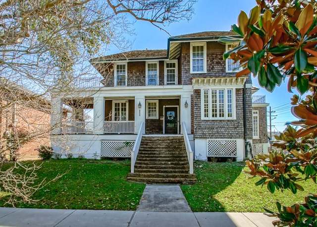 Property at 6803 West End Blvd, New Orleans, LA 70124, 6 beds, 5.5 baths