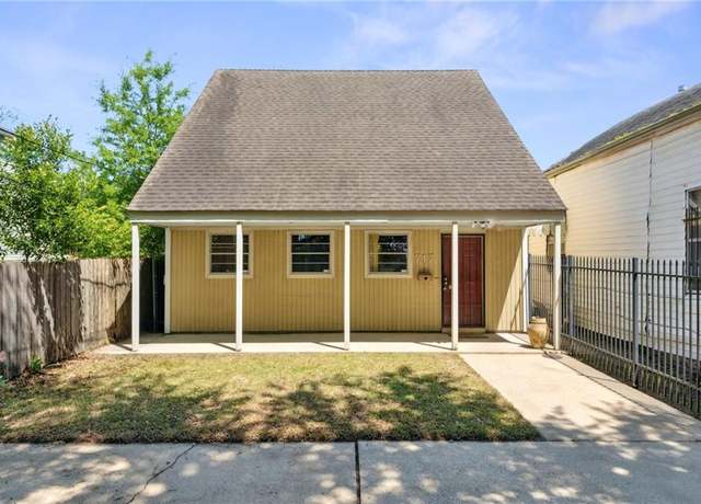 Property at 717 Louisiana Ave, New Orleans, LA 70115, 2 beds, 1.5 baths