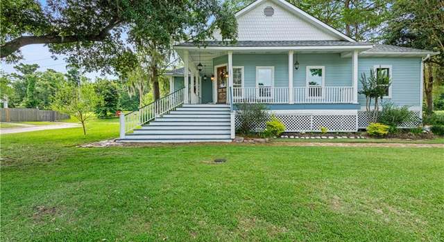 Photo of 237 Villere Dr, Destrehan, LA 70047