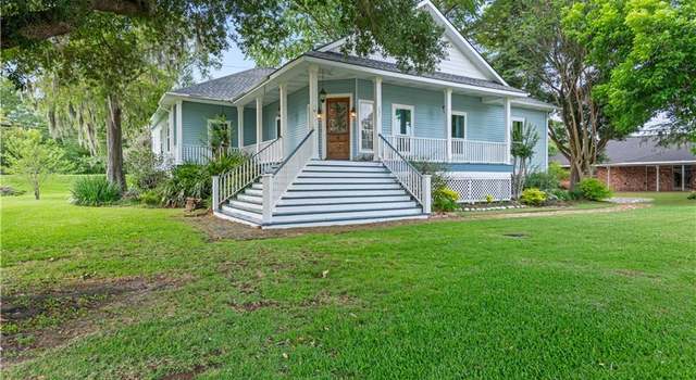 Photo of 237 Villere Dr, Destrehan, LA 70047