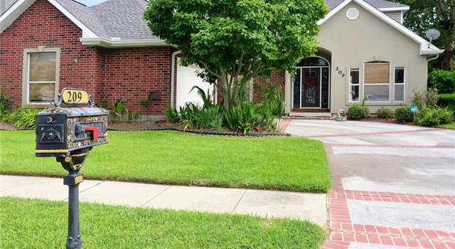Photo of 209 Legrande Bayou Ln, Kenner, LA 70065