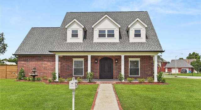 Photo of 102 Wisteria Ln, Luling, LA 70070