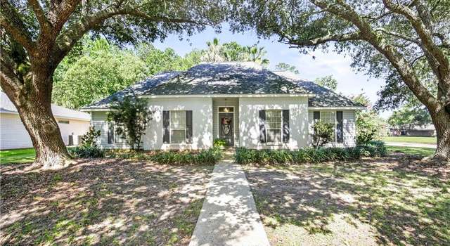 Photo of 102 Woodcrest Dr, Covington, LA 70433