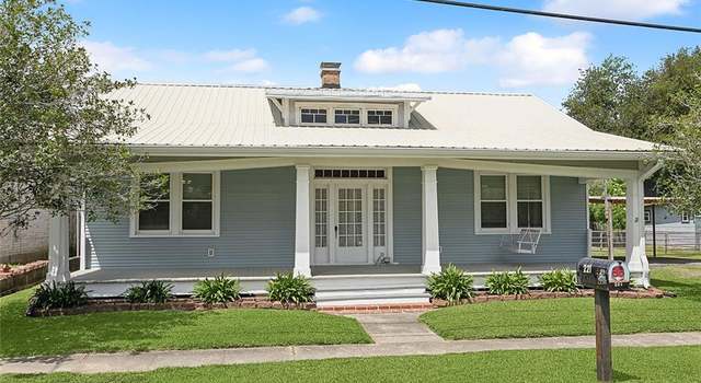 Photo of 221 Oak St, St Rose, LA 70087