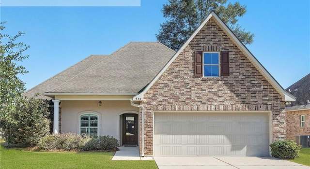Photo of 940 Woodsprings Ct, Covington, LA 70433