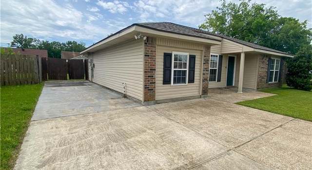 Photo of 2753 Collette Dr, Marrero, LA 70072