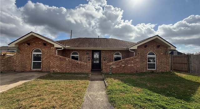 Photo of 3701 Veronica Dr, Chalmette, LA 70043