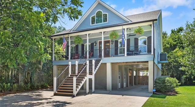Photo of 1010 Pine St, Madisonville, LA 70447