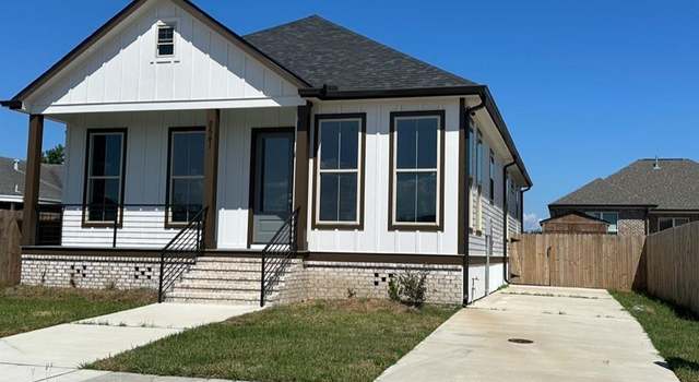 Photo of 8541 Creole Dr, Chalmette, LA 70043