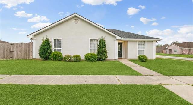Photo of 3124 Fable Dr, Meraux, LA 70075
