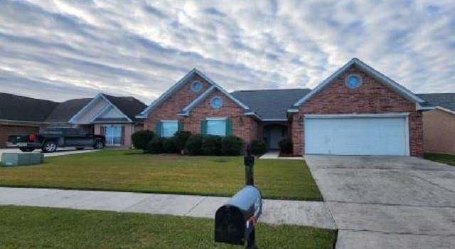 Photo of 4900 Audubon Oaks Dr, Marrero, LA 70072