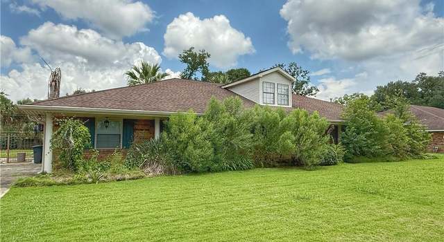 Photo of 2513 Cedarlawn Dr, Marrero, LA 70072
