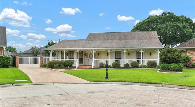 Photo of 1 Fairfax Ct, Marrero, LA 70072