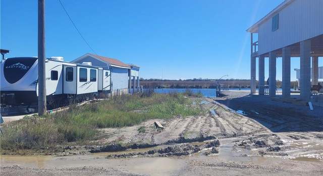 Photo of 463 Martin Ln, Port Sulphur, LA 70083