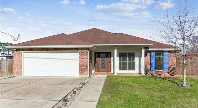 Photo of 710 Oak St, St Rose, LA 70087