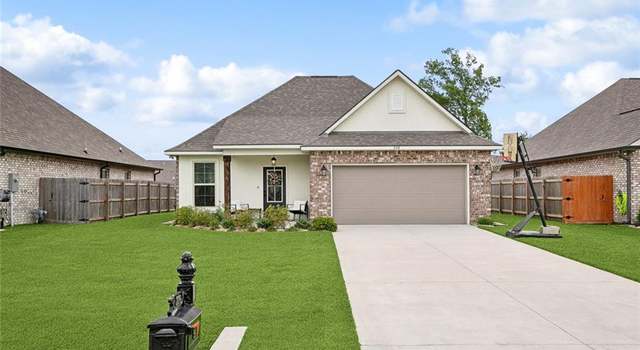 Photo of 226 Cypress Bend Dr, Belle Chasse, LA 70037