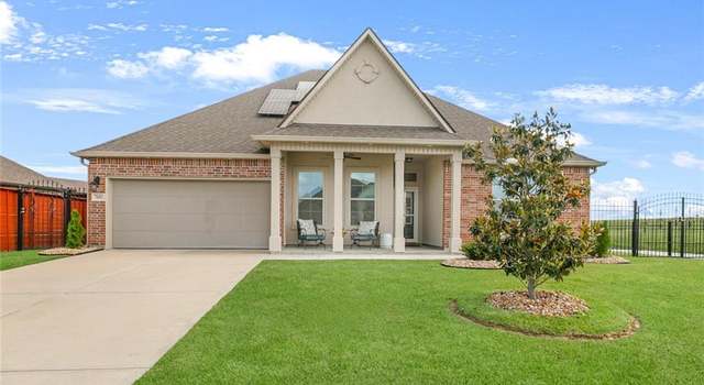 Photo of 521 Lakeshore Village Ln, Slidell, LA 70461